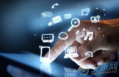 箱包店數(shù)字化轉(zhuǎn)型 互聯(lián)網(wǎng)如何重塑營銷與銷售模式